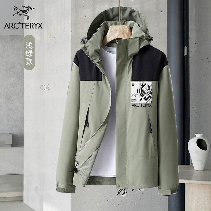 ARC'TERYX Men's Outwear 65